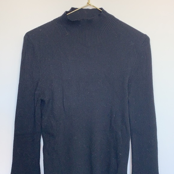 Black ribbed turtleneck with ruffled bell sleeves - Picture 2 of 4